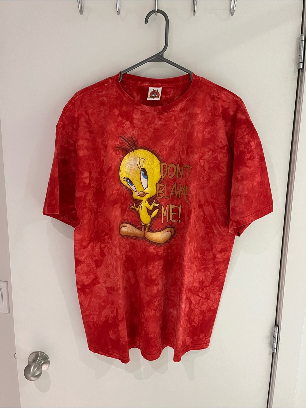 Vintage 2001 Y2K Looney Tunes Tweety Tie Dye T-Shirt L/XL